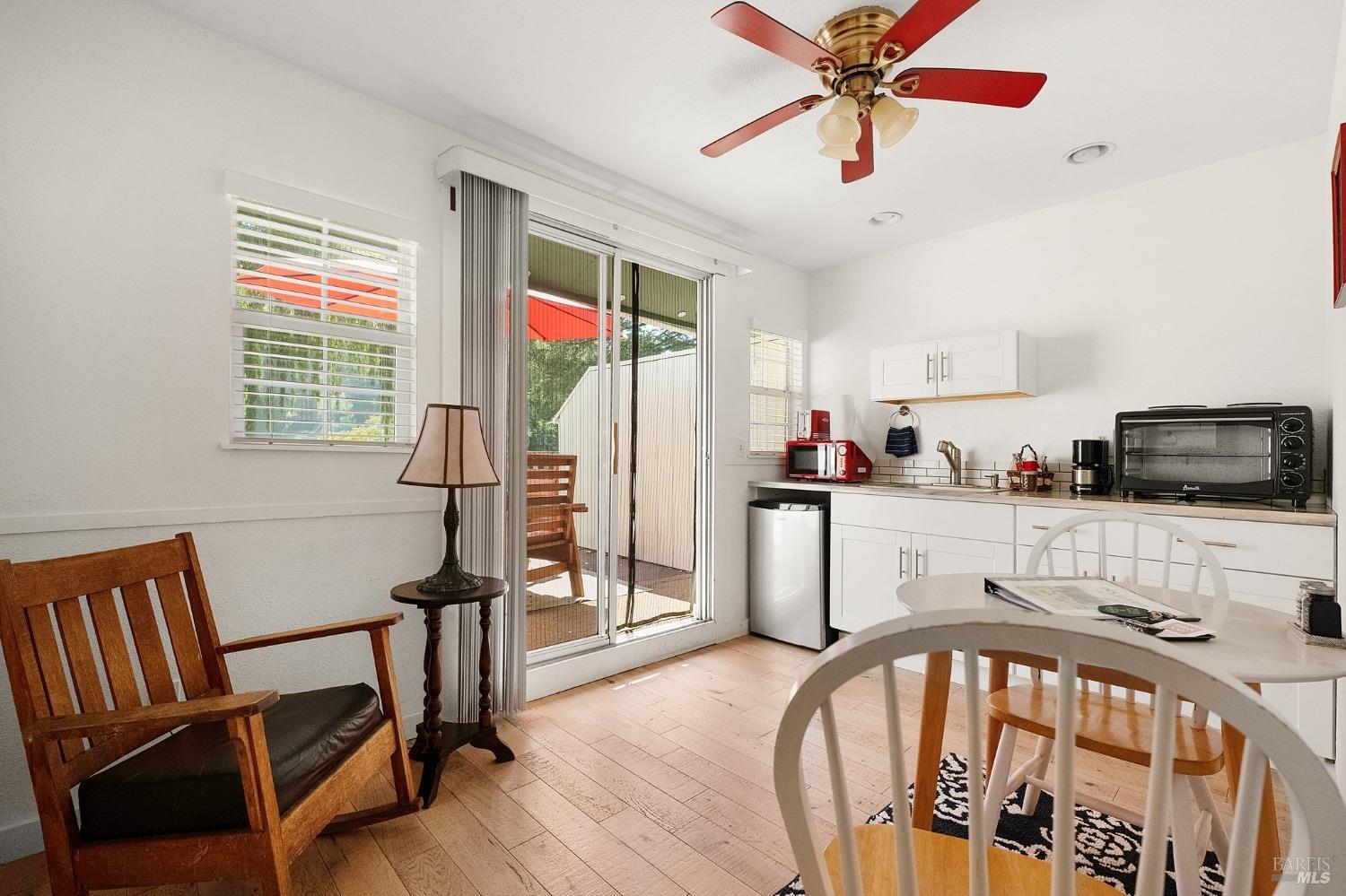 20284-20300 Highway 116