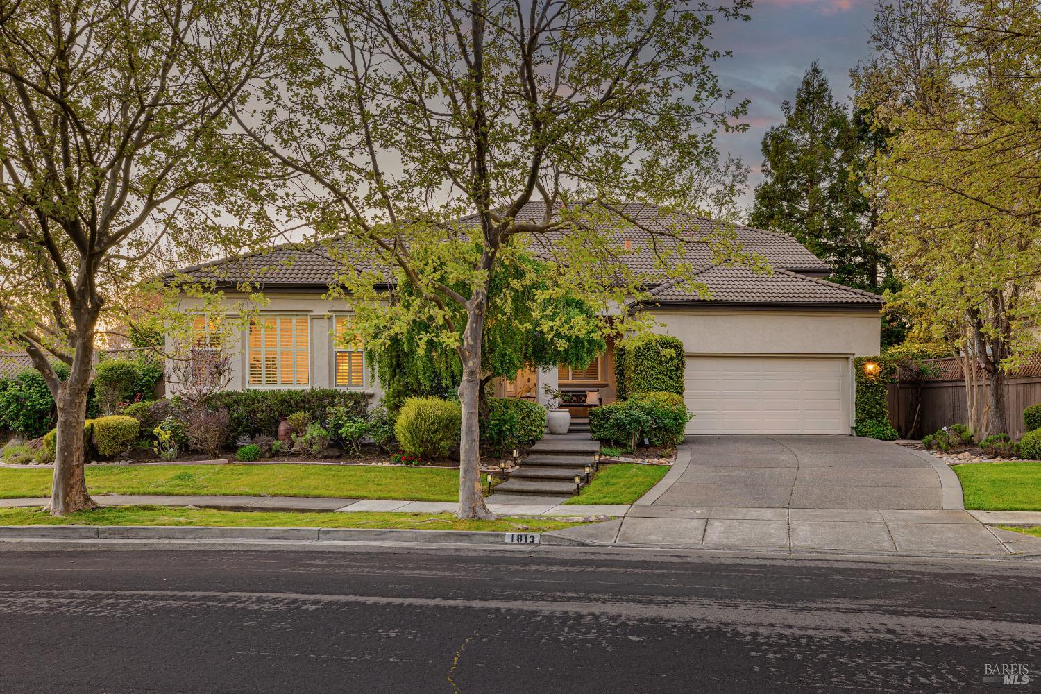 1813 Sleepy Hollow Ln