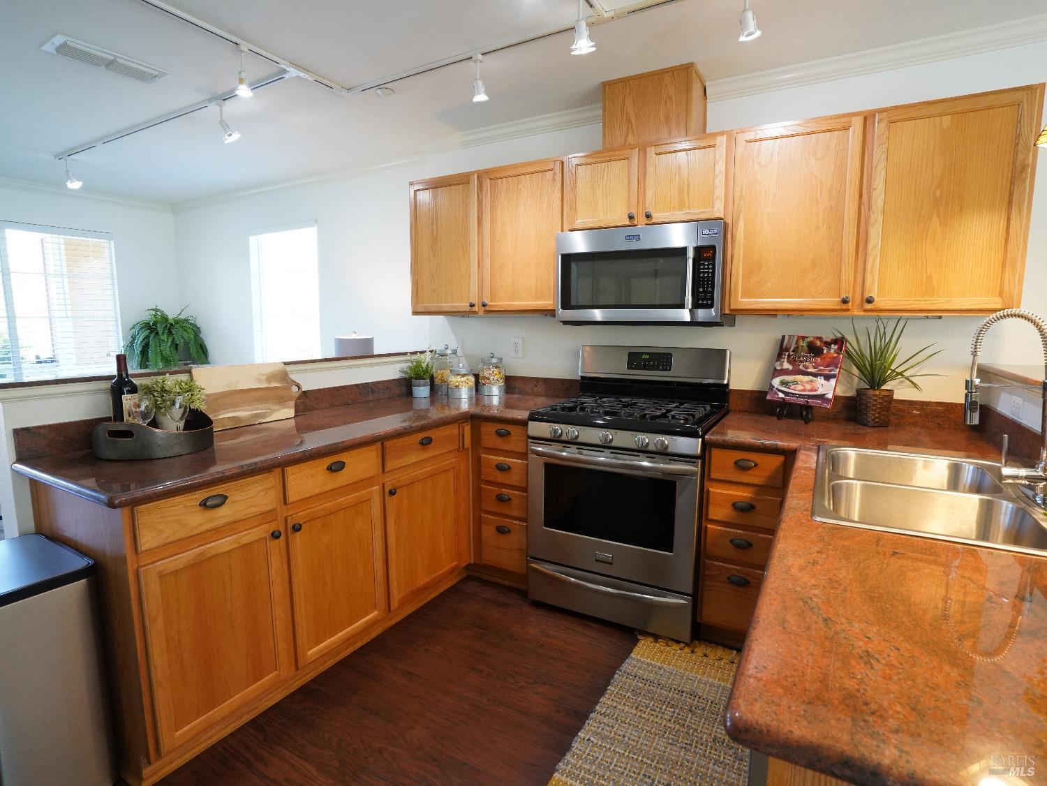 71 Captain Nurse Cir