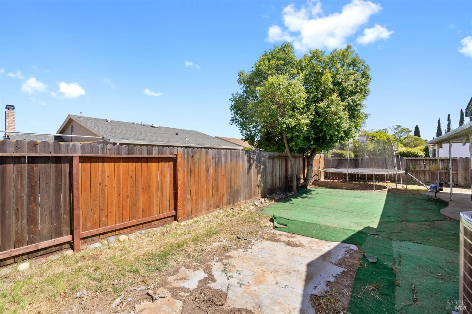 821 Greenhead Way