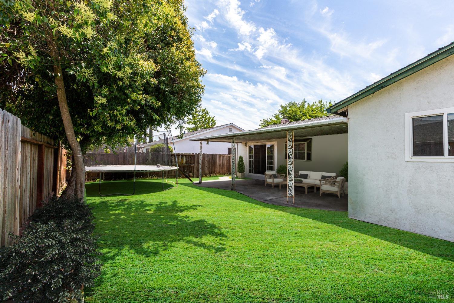 821 Greenhead Way