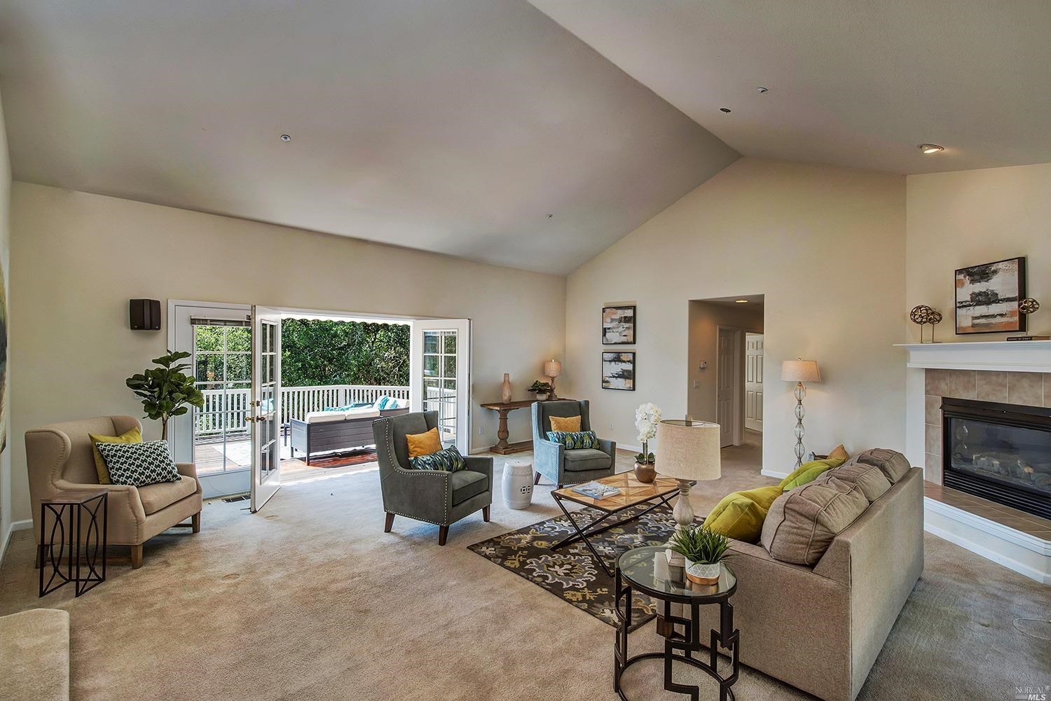 128 Village Oaks Ct
