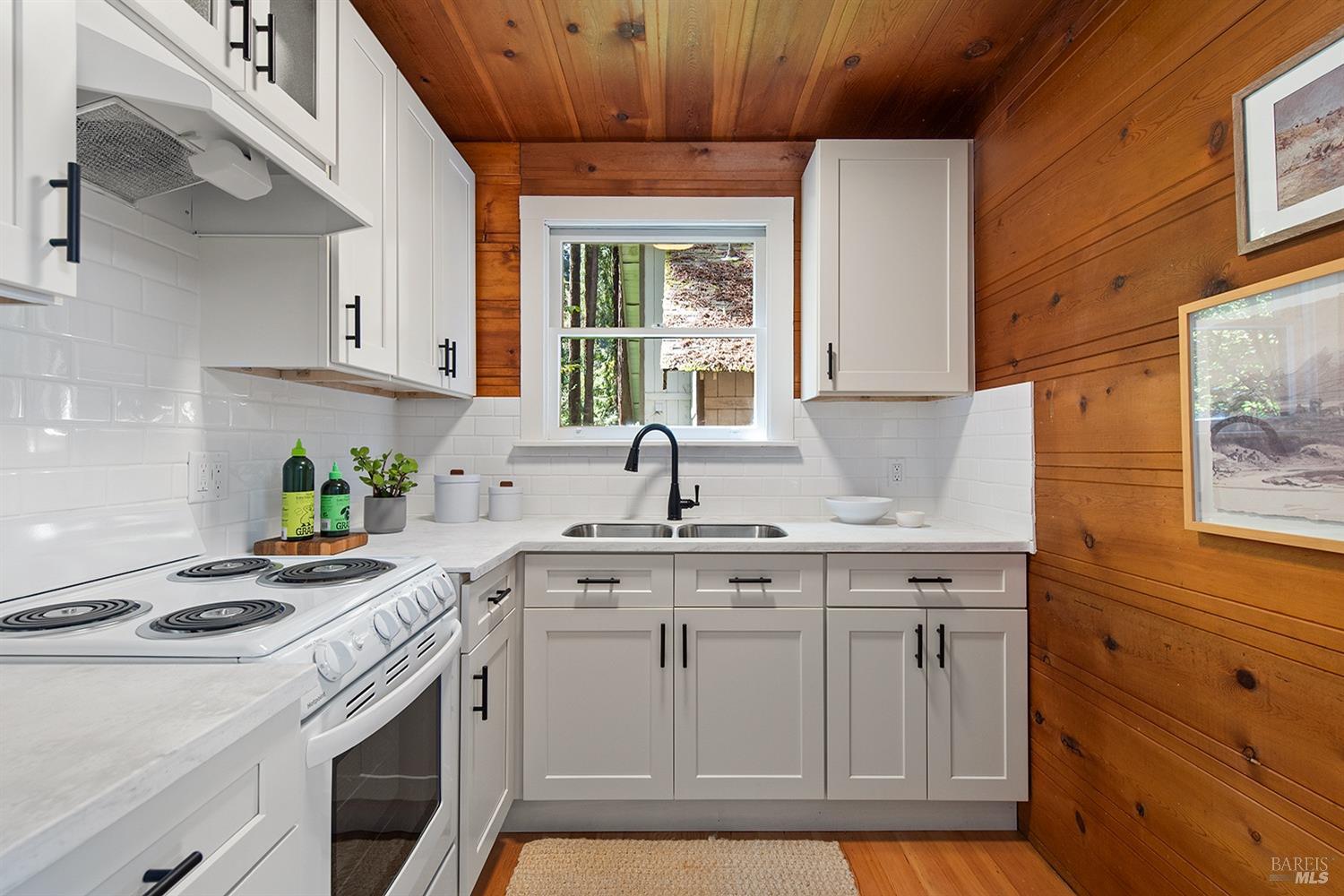 21919 Russian River Ave