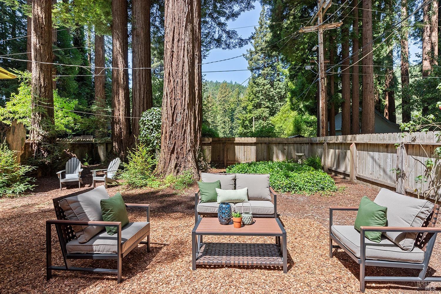 21919 Russian River Ave