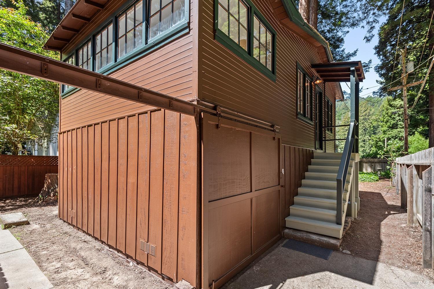 21919 Russian River Ave