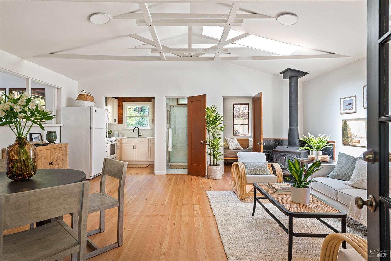 21919 Russian River Ave