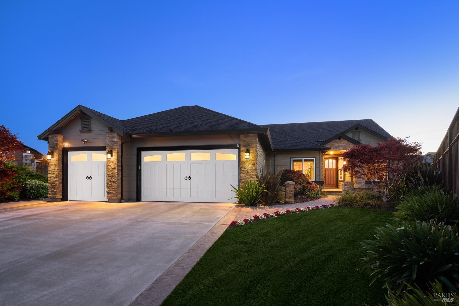 3849 Willowview Ct