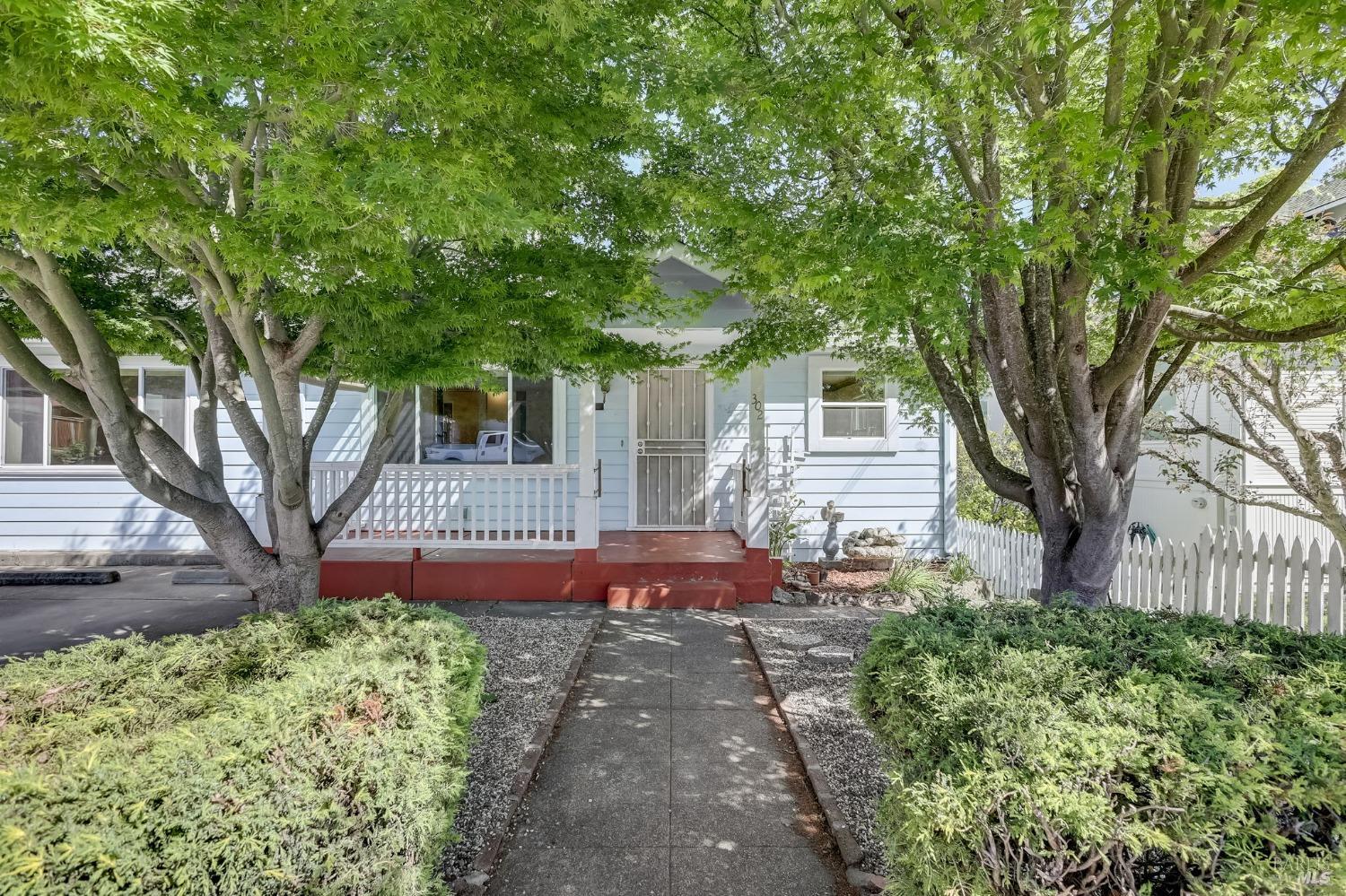 302 West St