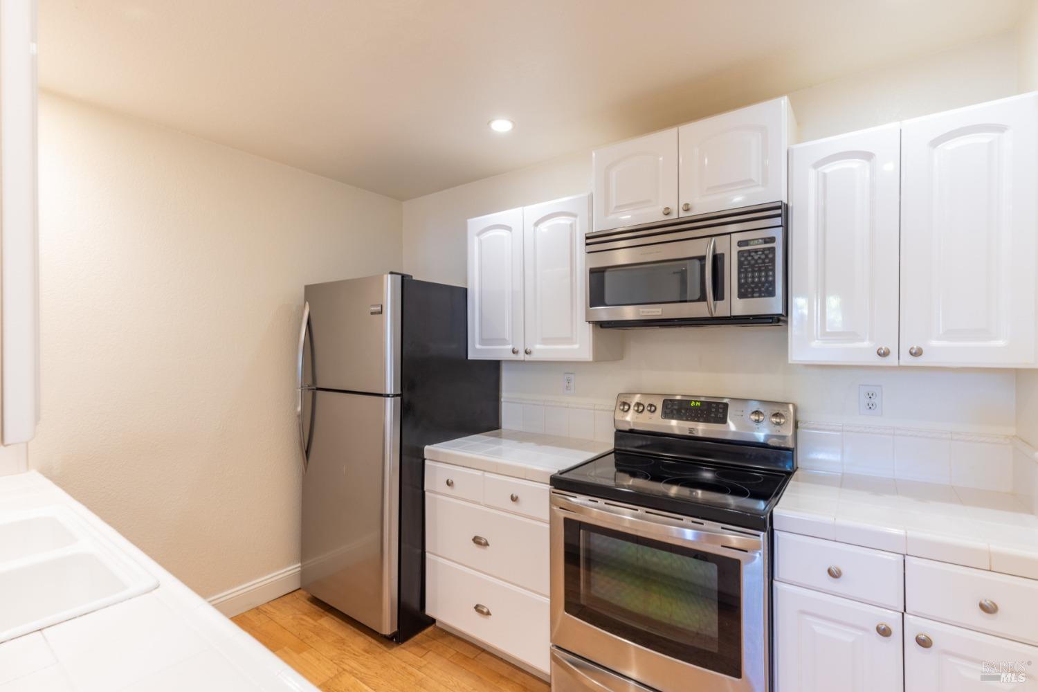 6492 Meadow Pines Ave