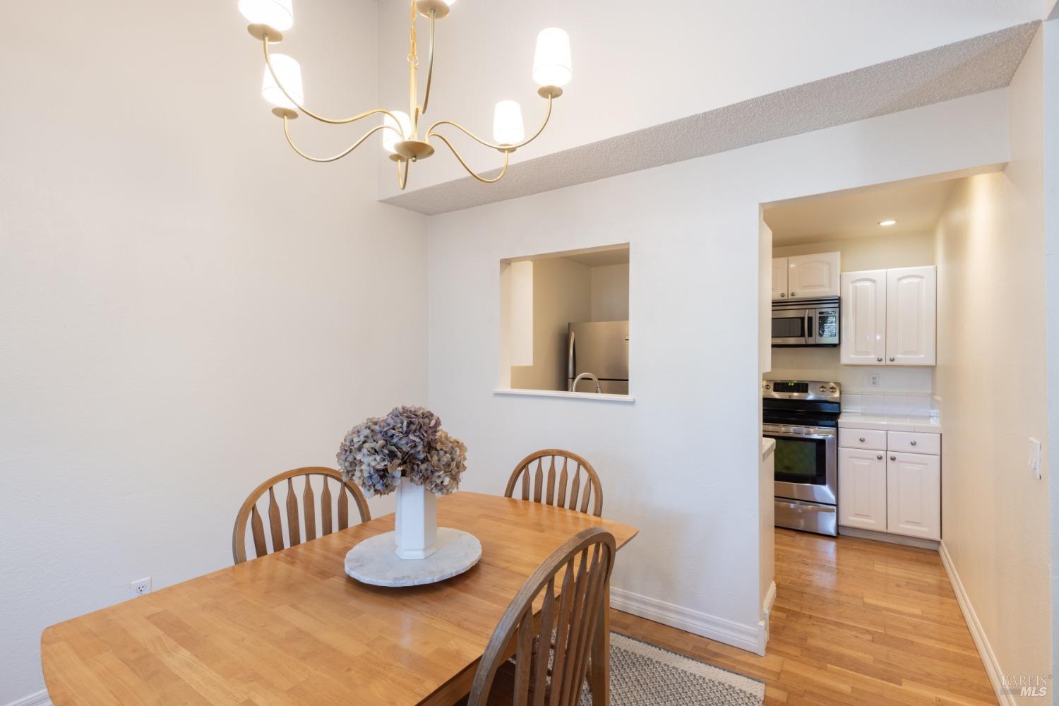 6492 Meadow Pines Ave