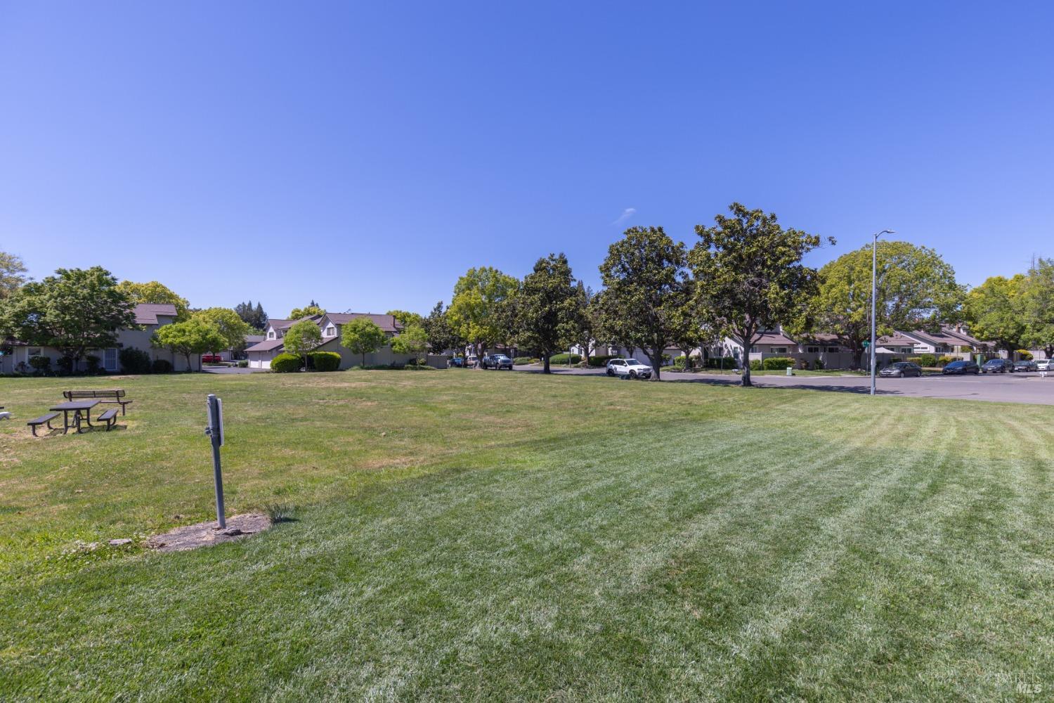 6492 Meadow Pines Ave