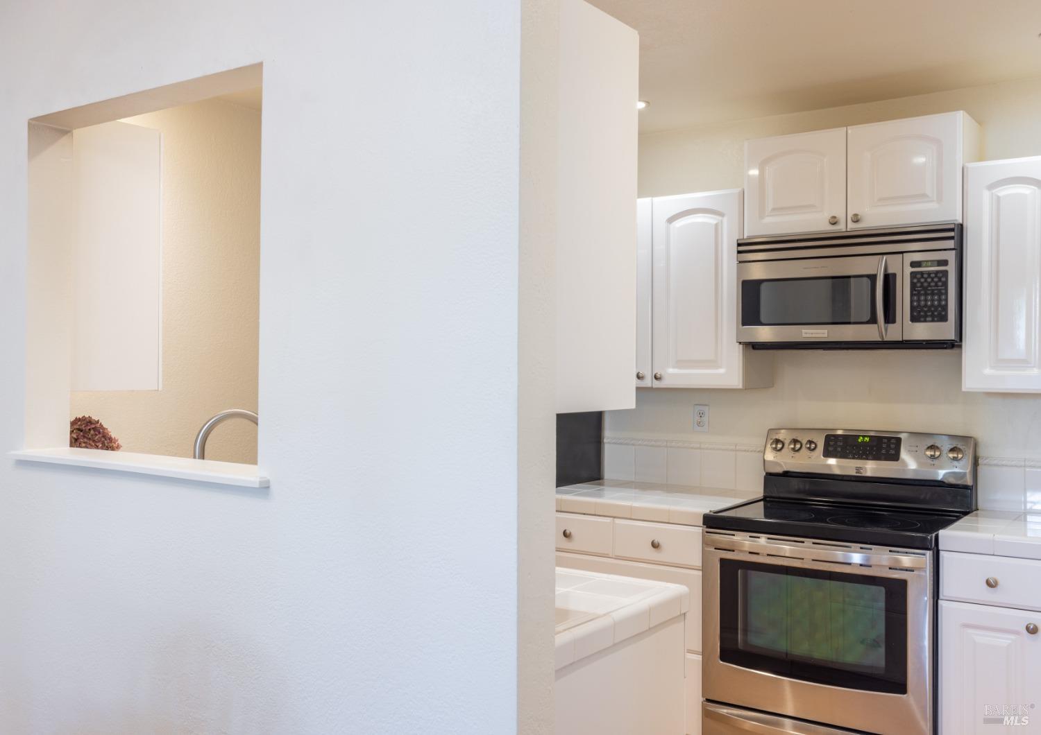 6492 Meadow Pines Ave