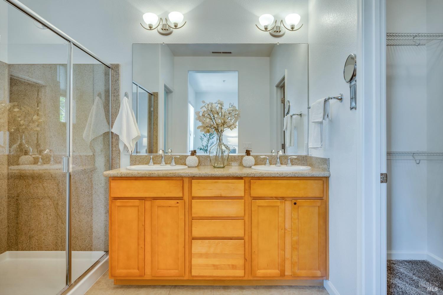 190 Healdsburg Ave #C