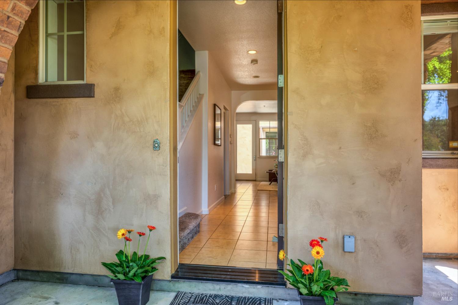 190 Healdsburg Ave #C