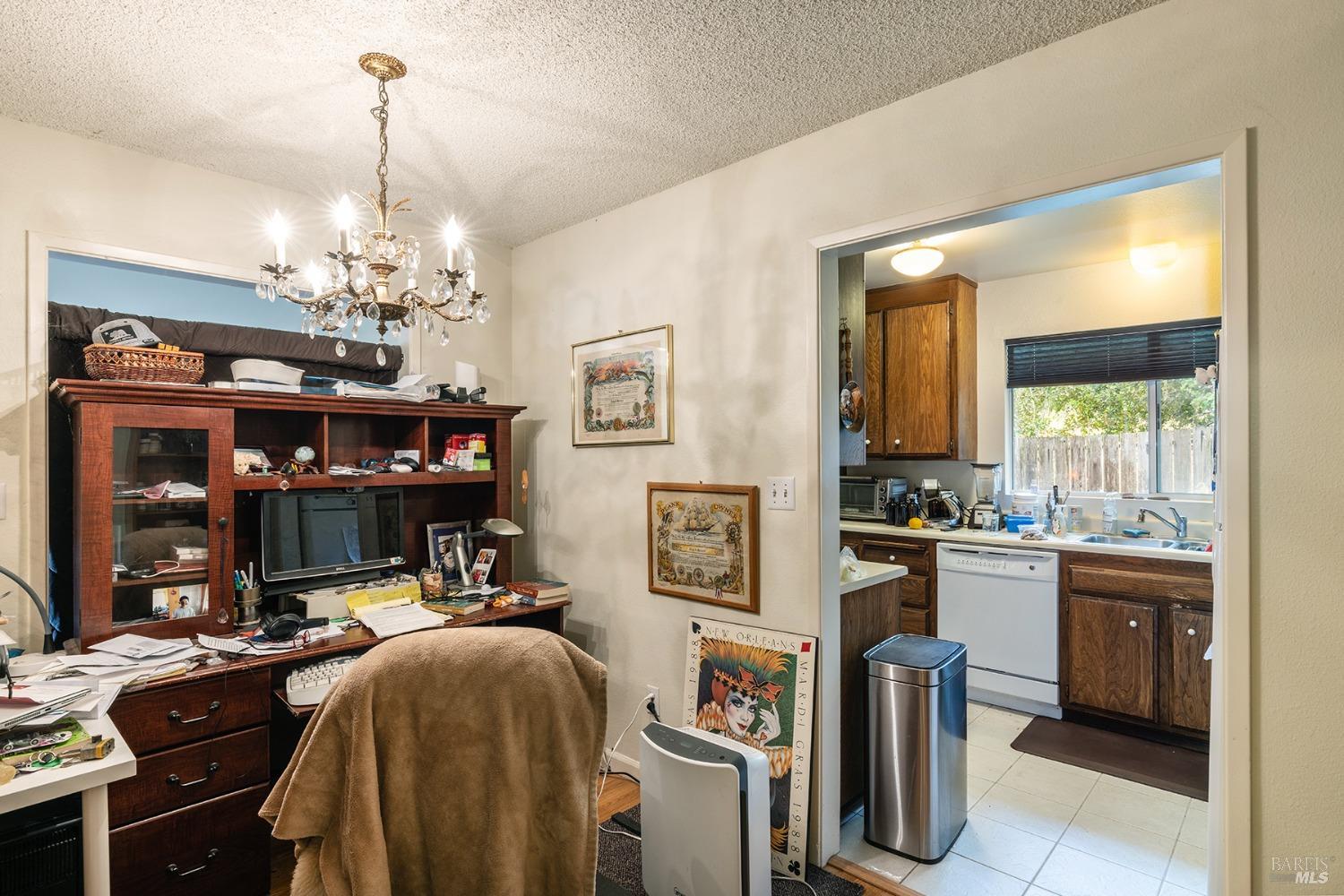 2208-2210 Mesquite Dr