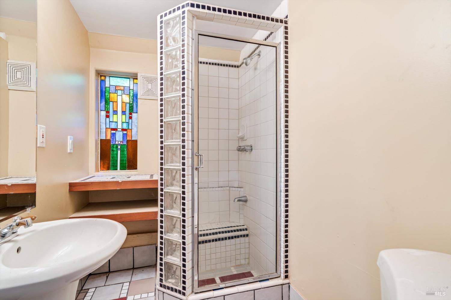 2367 N Fitch Mountain Rd