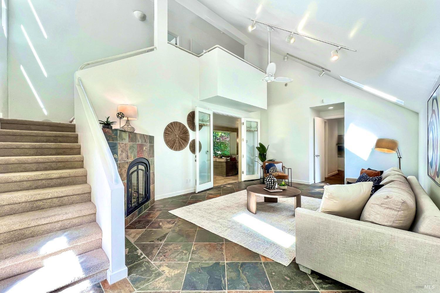 16100 Fern Way