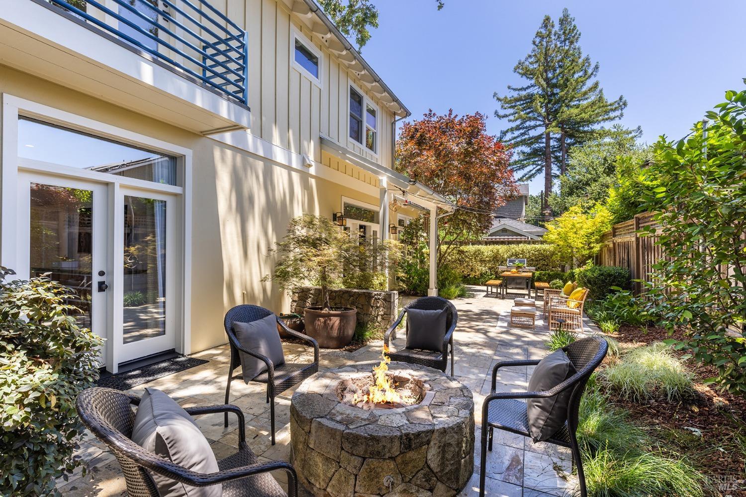6703 Mesa Court