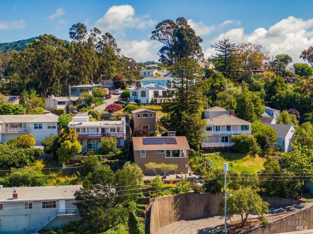 28 Marina Court Drive