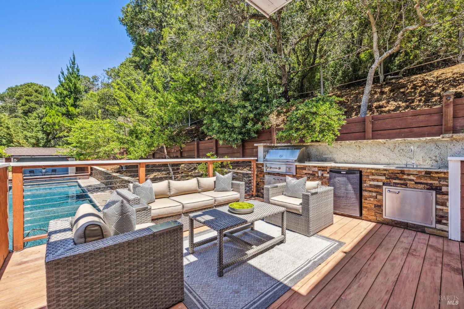 1676 Indian Valley Rd