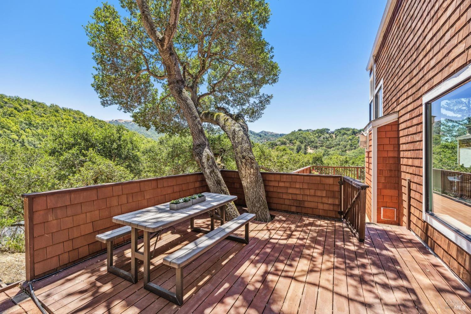 1676 Indian Valley Rd