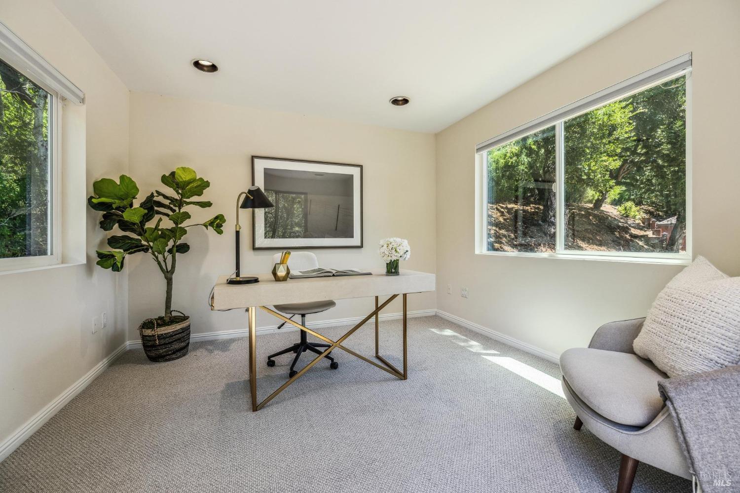 1676 Indian Valley Rd