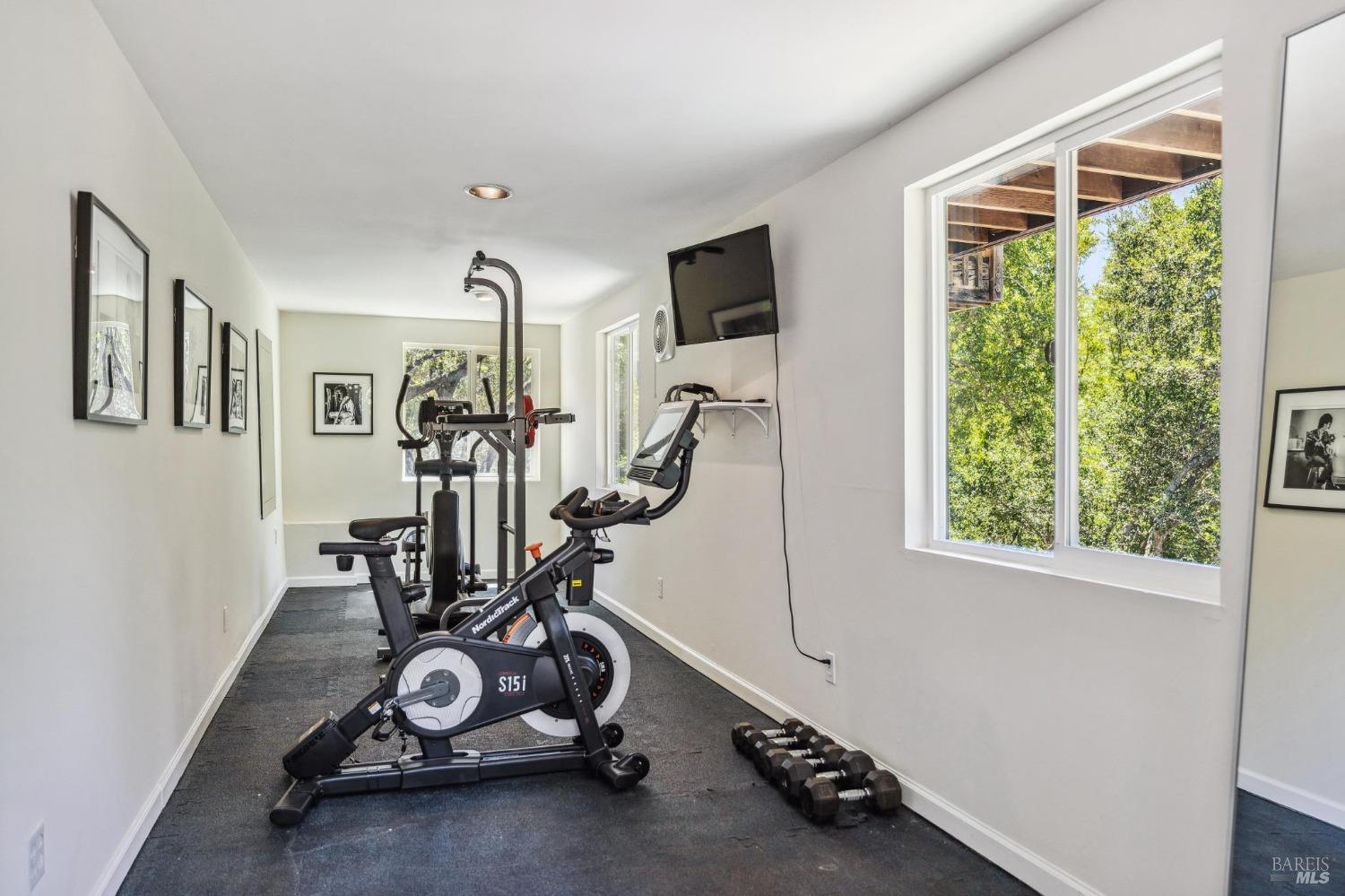 1676 Indian Valley Rd