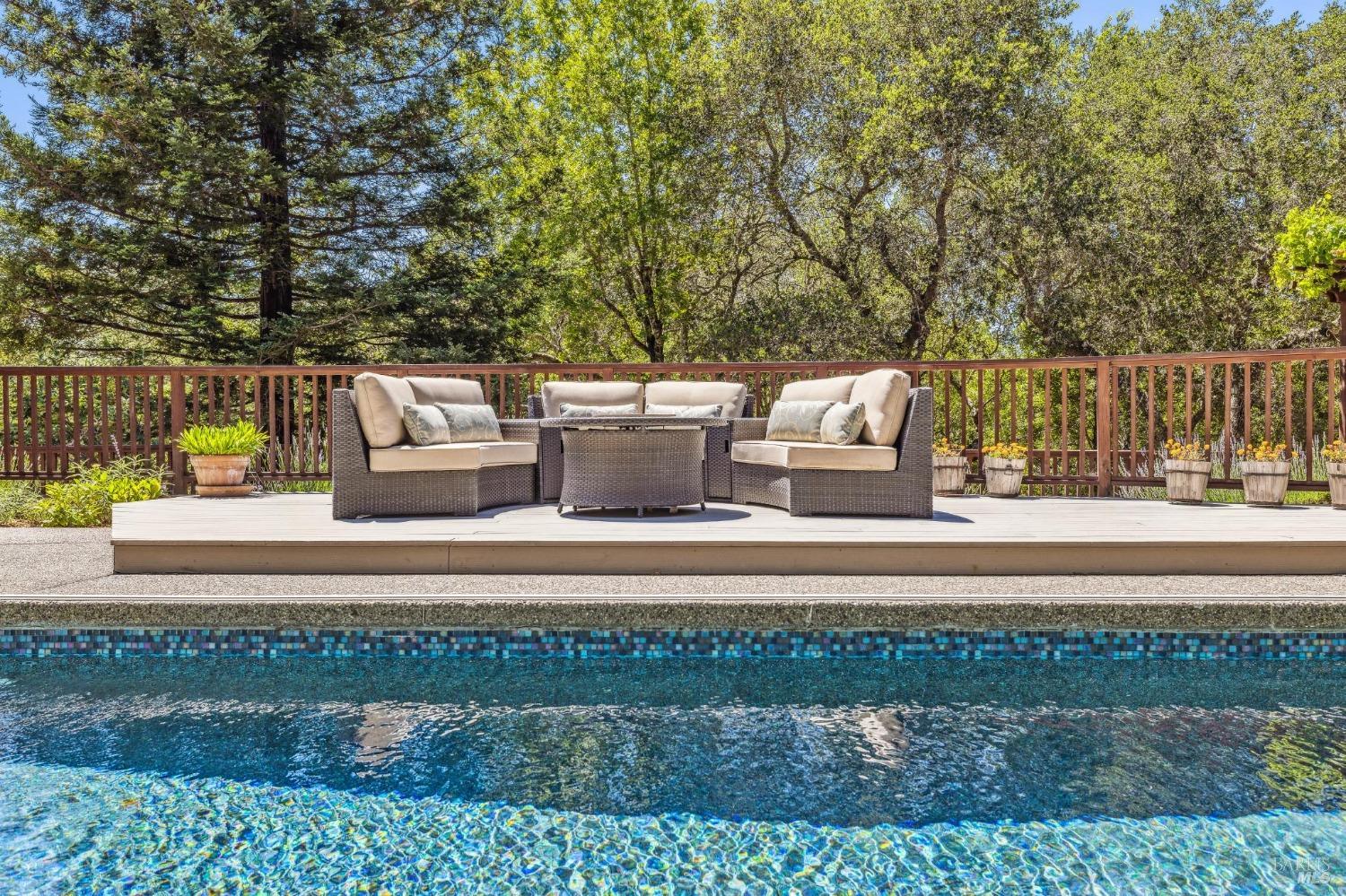 1676 Indian Valley Rd