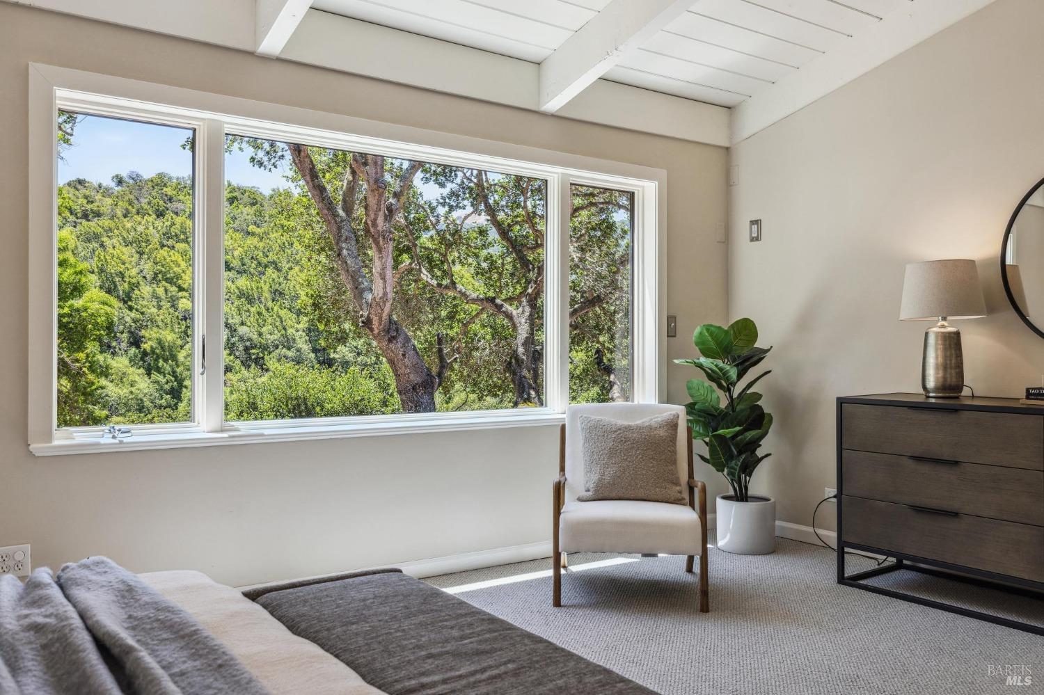 1676 Indian Valley Rd