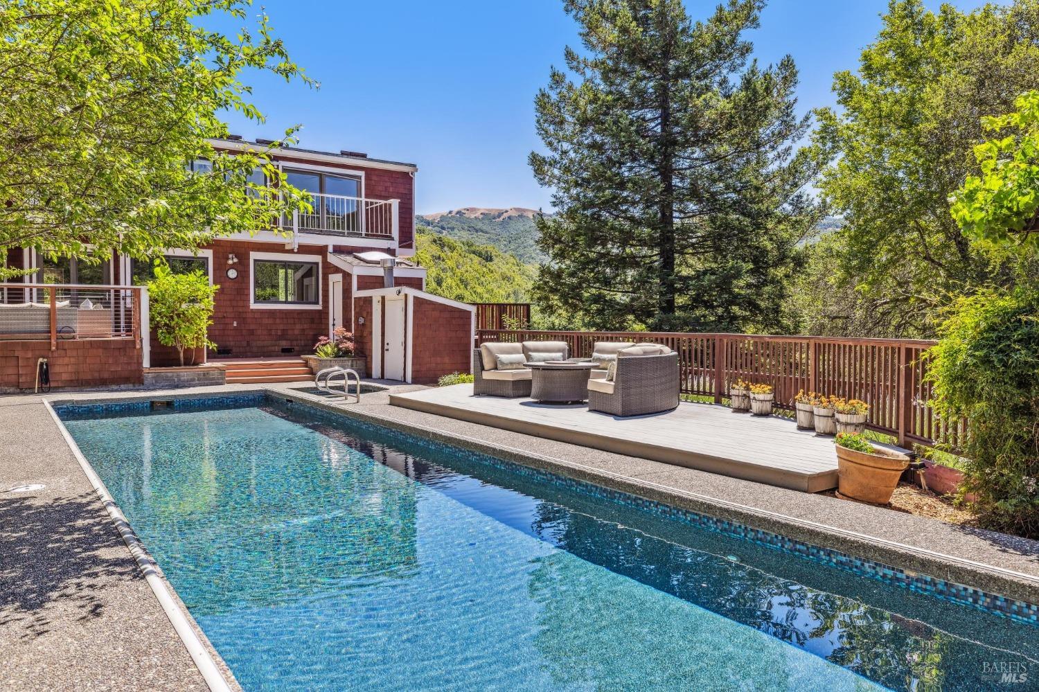 1676 Indian Valley Rd