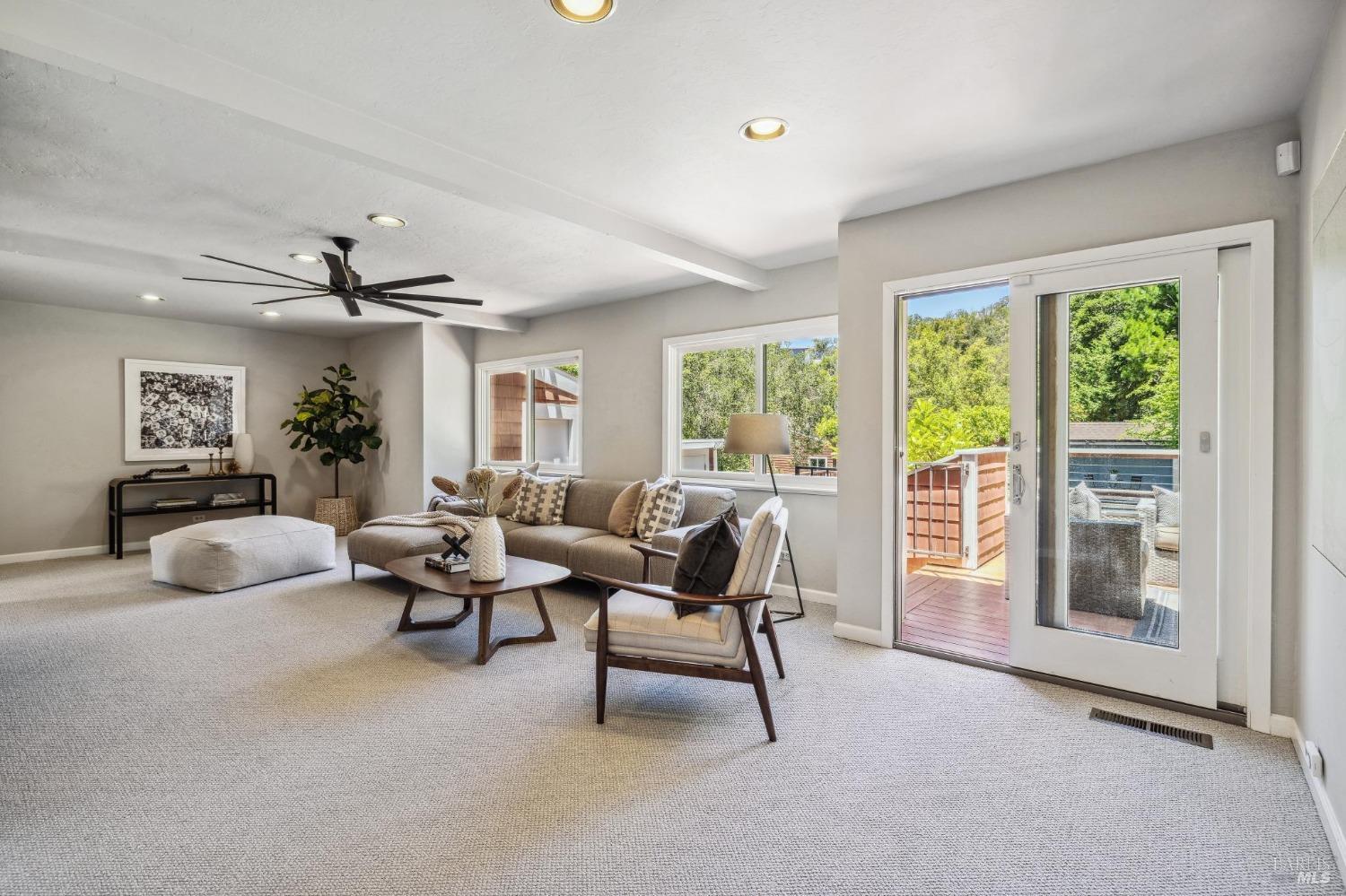 1676 Indian Valley Rd