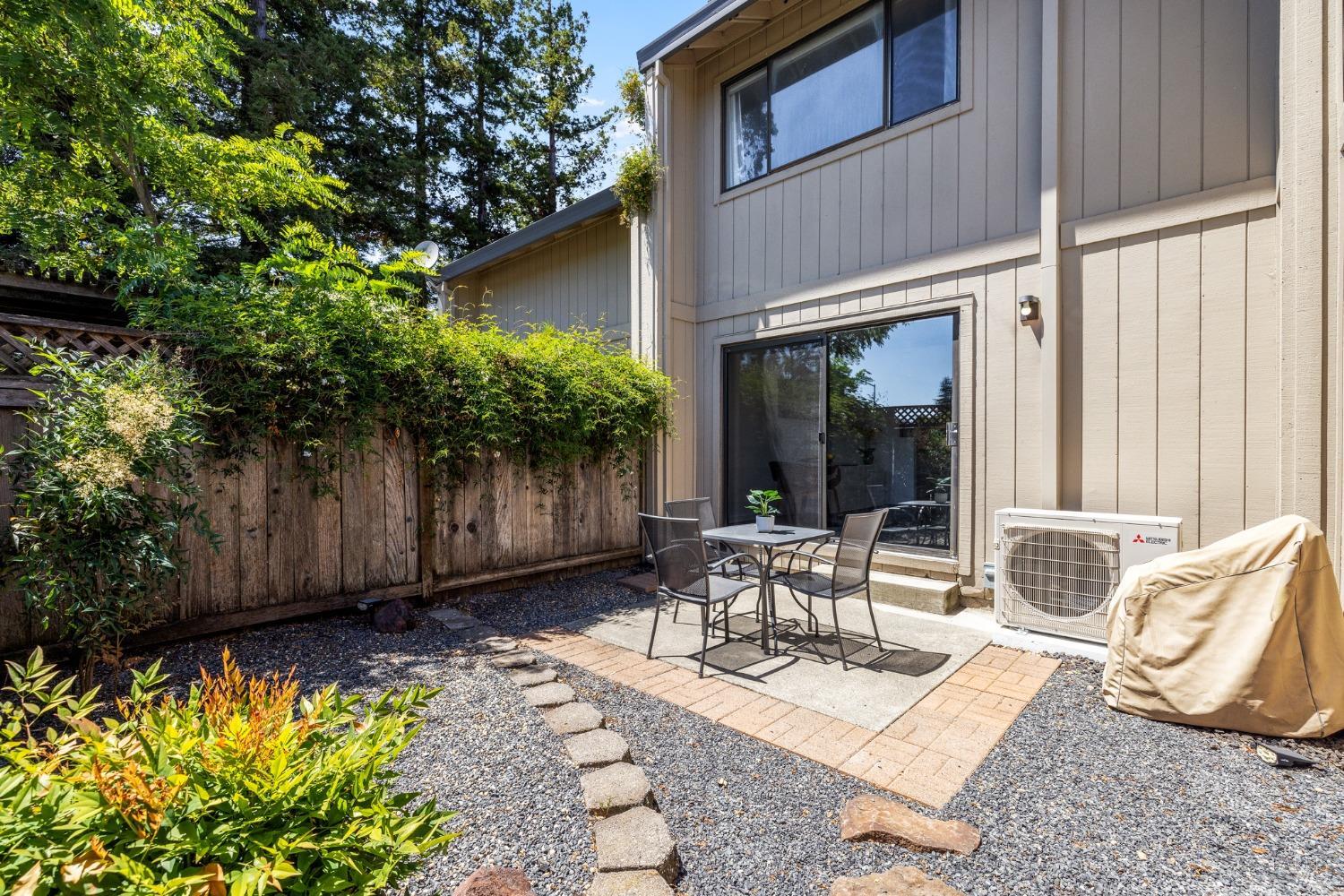 1990 Windmill Circle