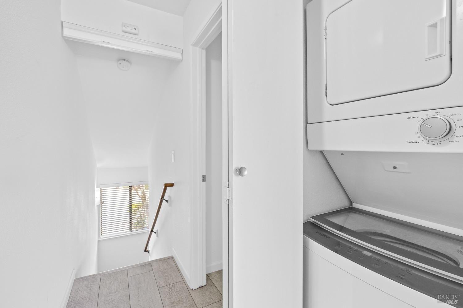 1990 Windmill Circle