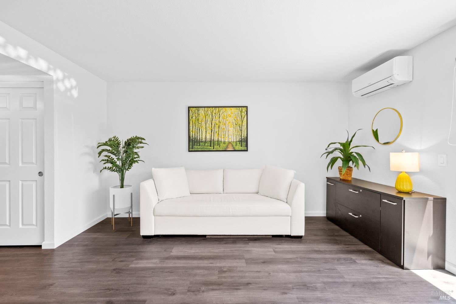 1990 Windmill Circle