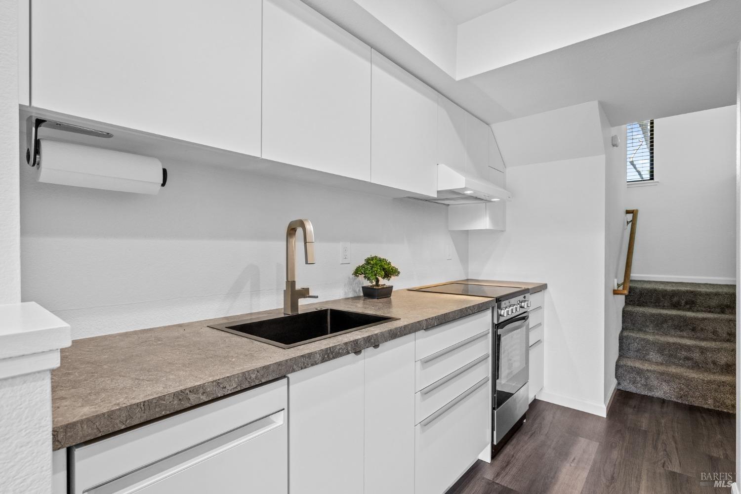 1990 Windmill Circle