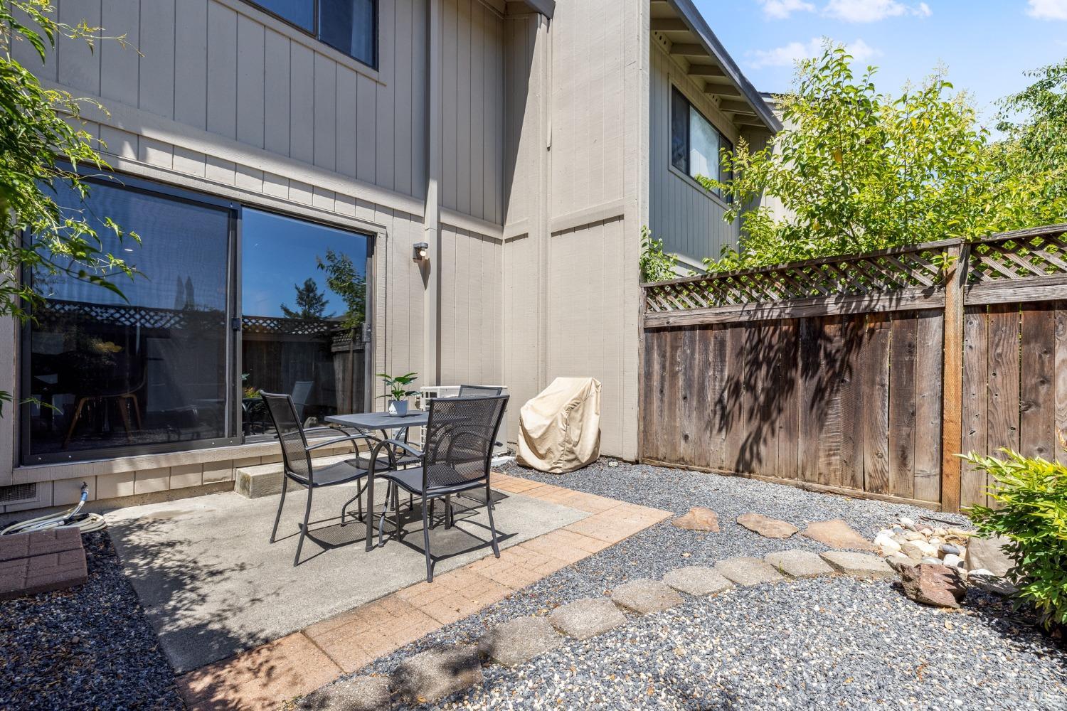 1990 Windmill Circle