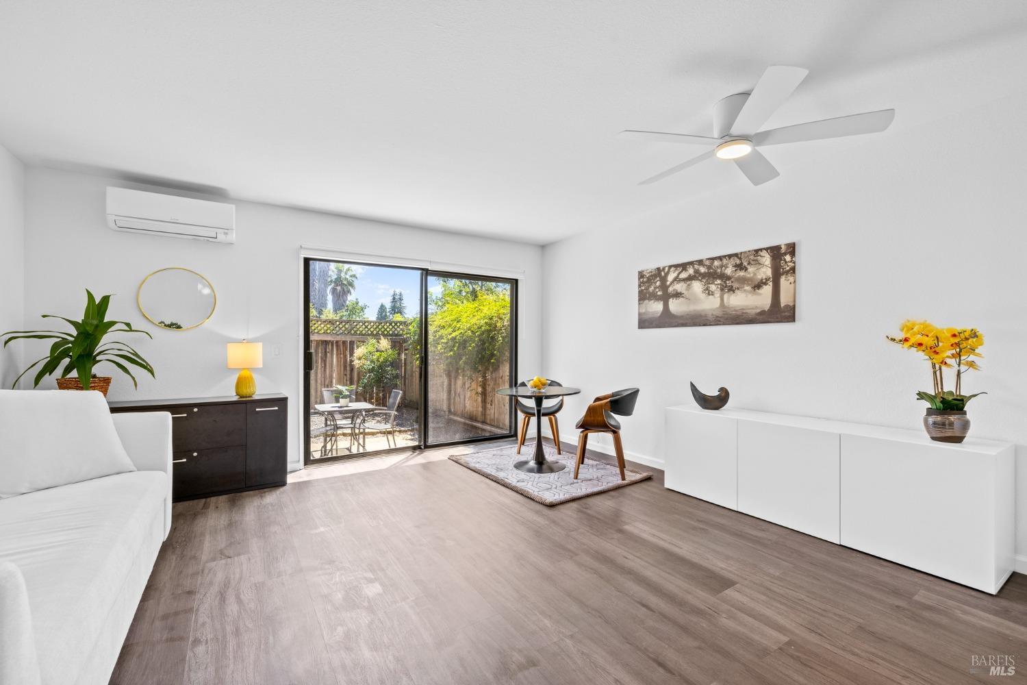 1990 Windmill Circle