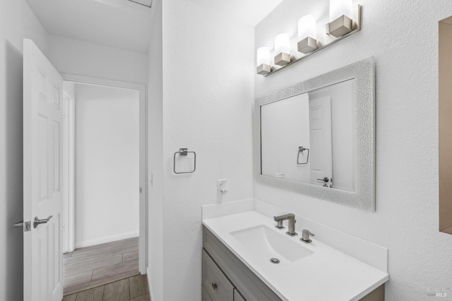 1990 Windmill Circle