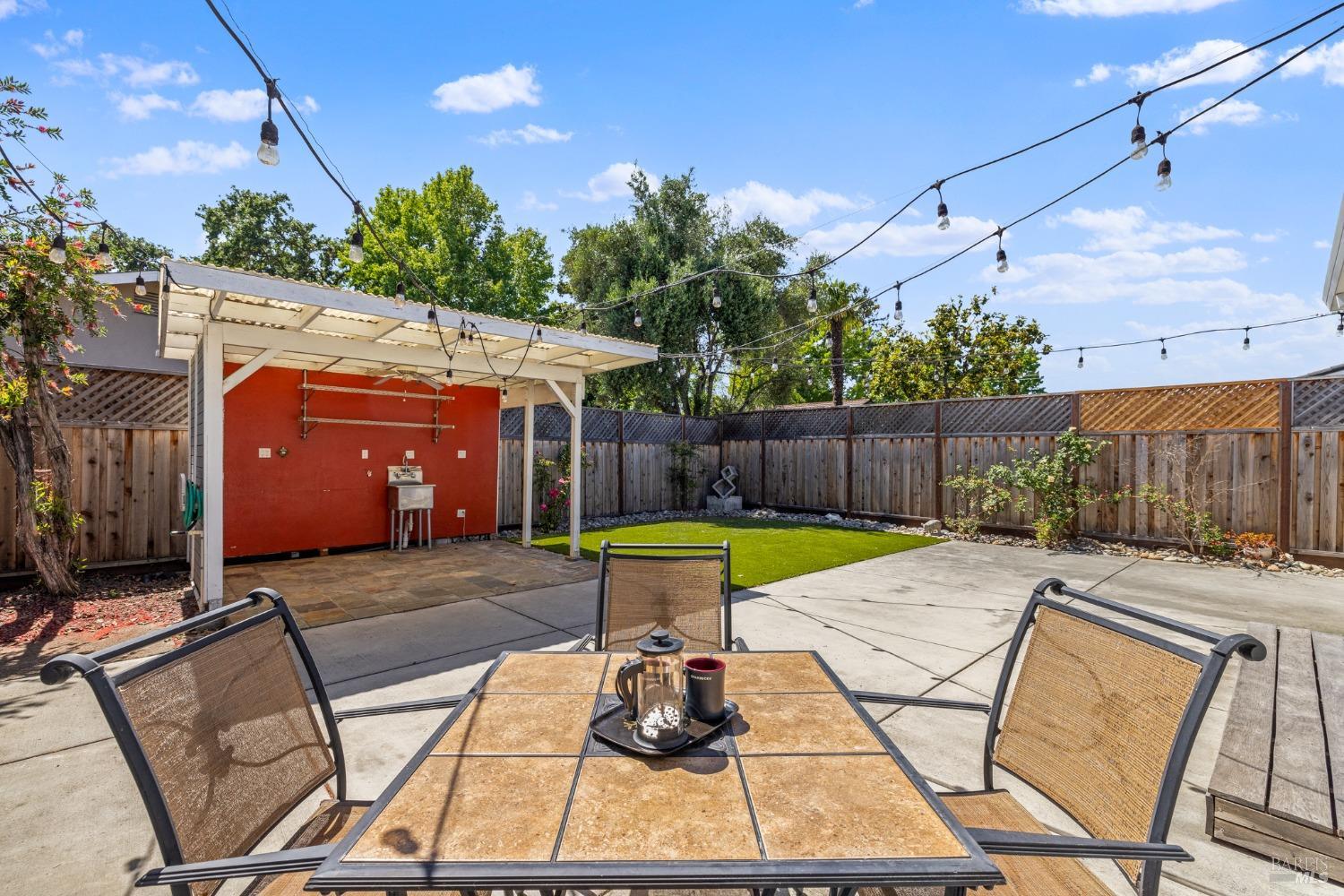 927 Jack London Drive