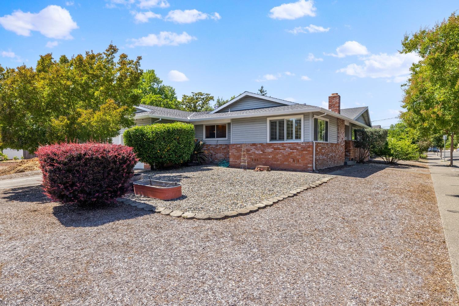 927 Jack London Drive