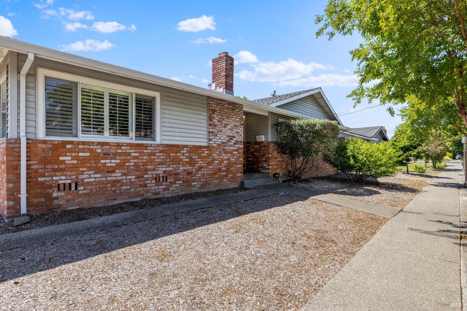 927 Jack London Drive