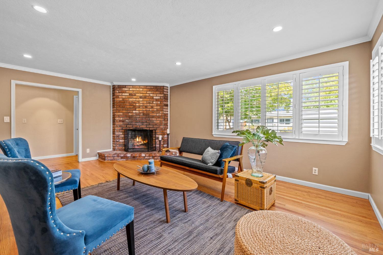 927 Jack London Drive