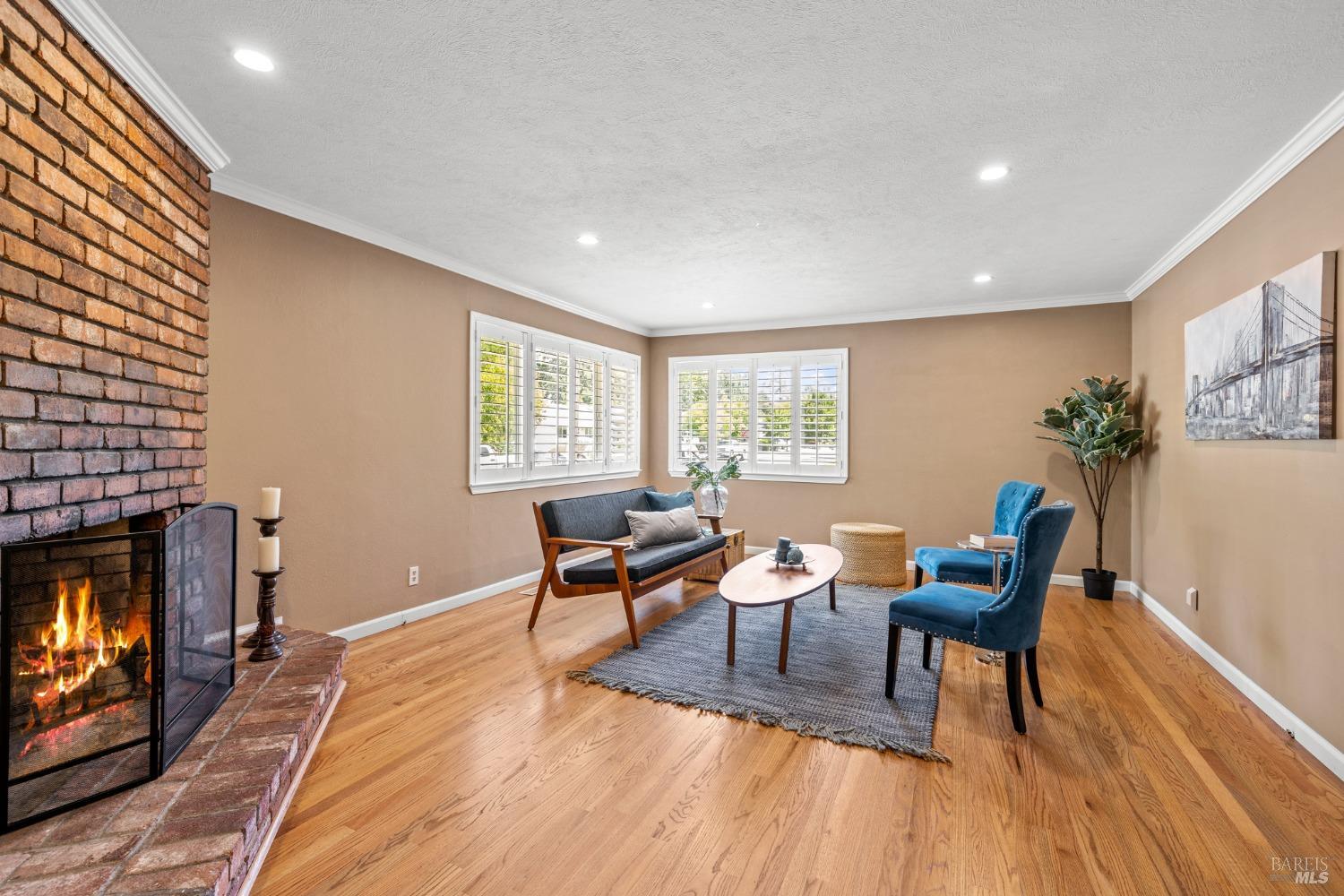 927 Jack London Drive