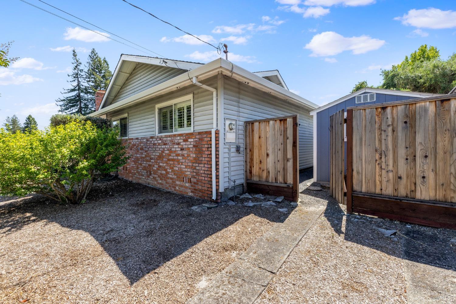 927 Jack London Drive