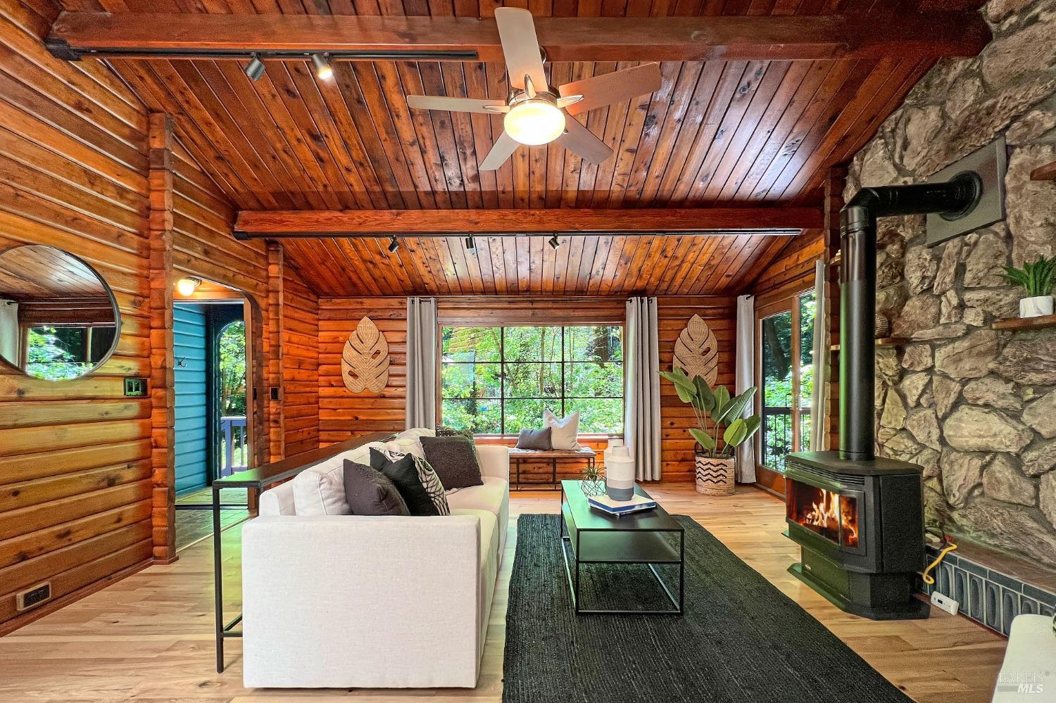 14407 Camino Del Arroyo Rd