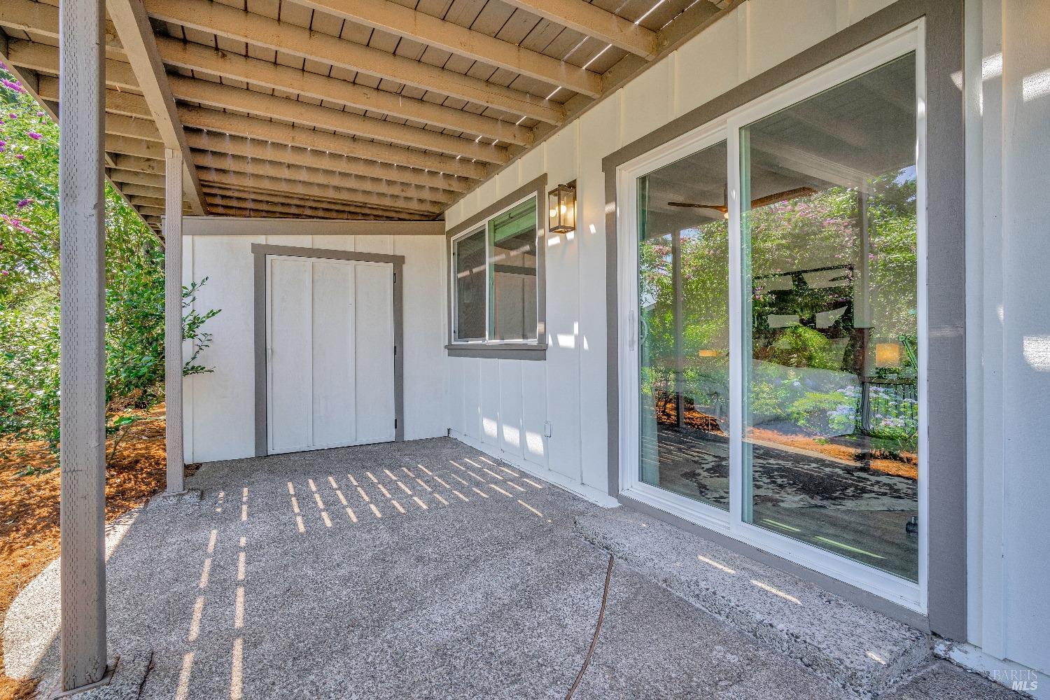 9369 Champs De Elysees