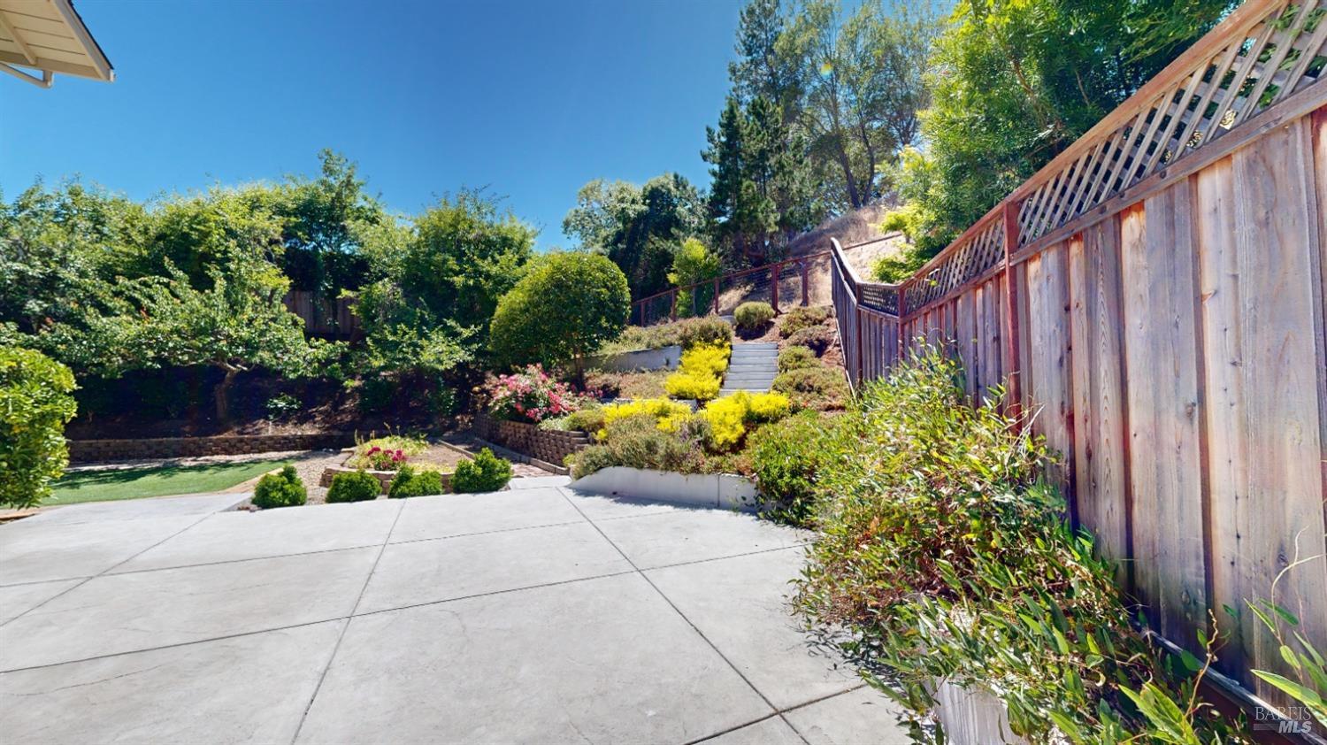 7 Clover Hill Court