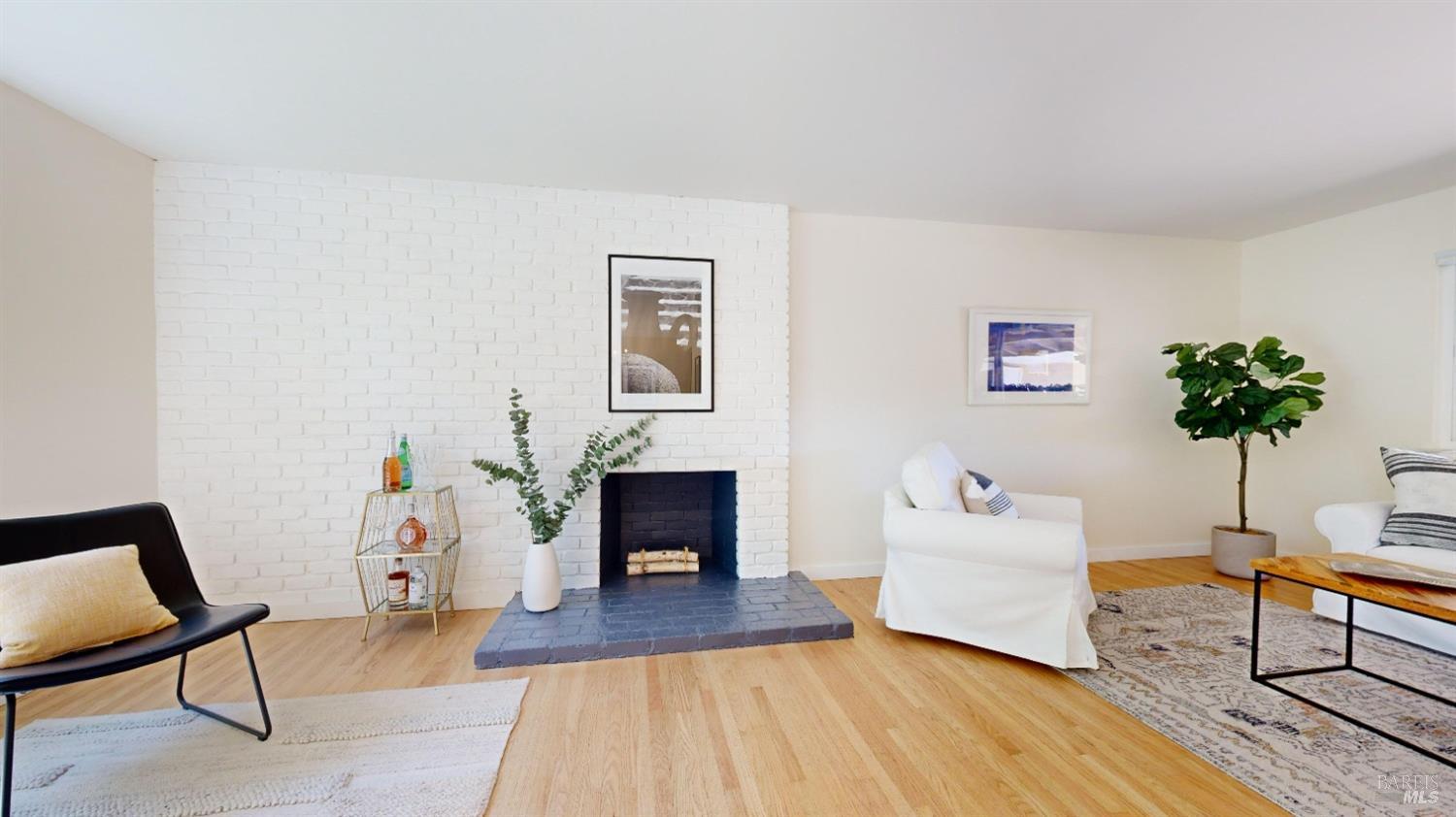7 Clover Hill Court