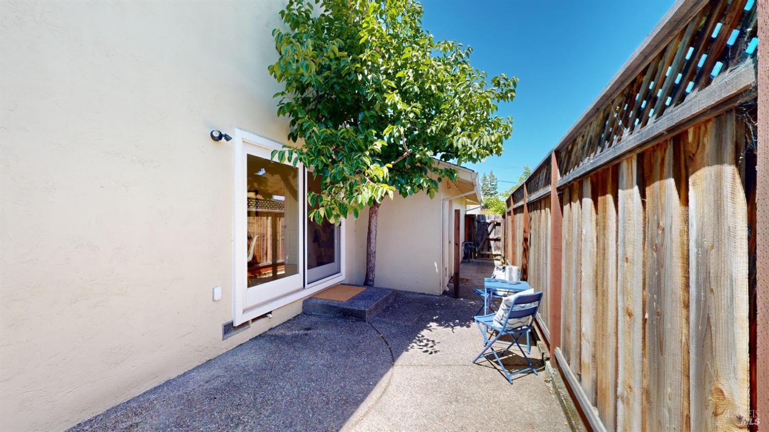 7 Clover Hill Court