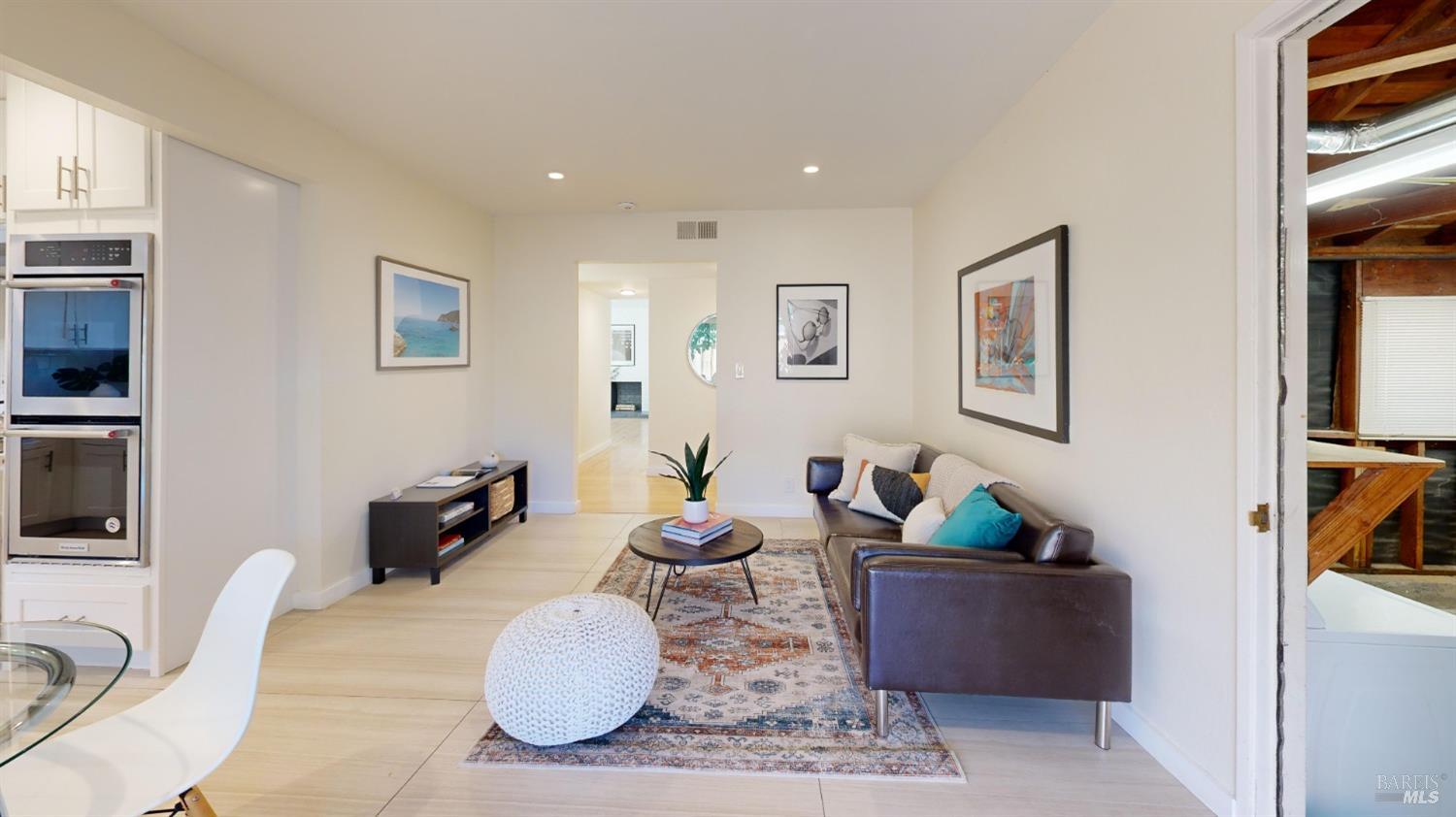 7 Clover Hill Court